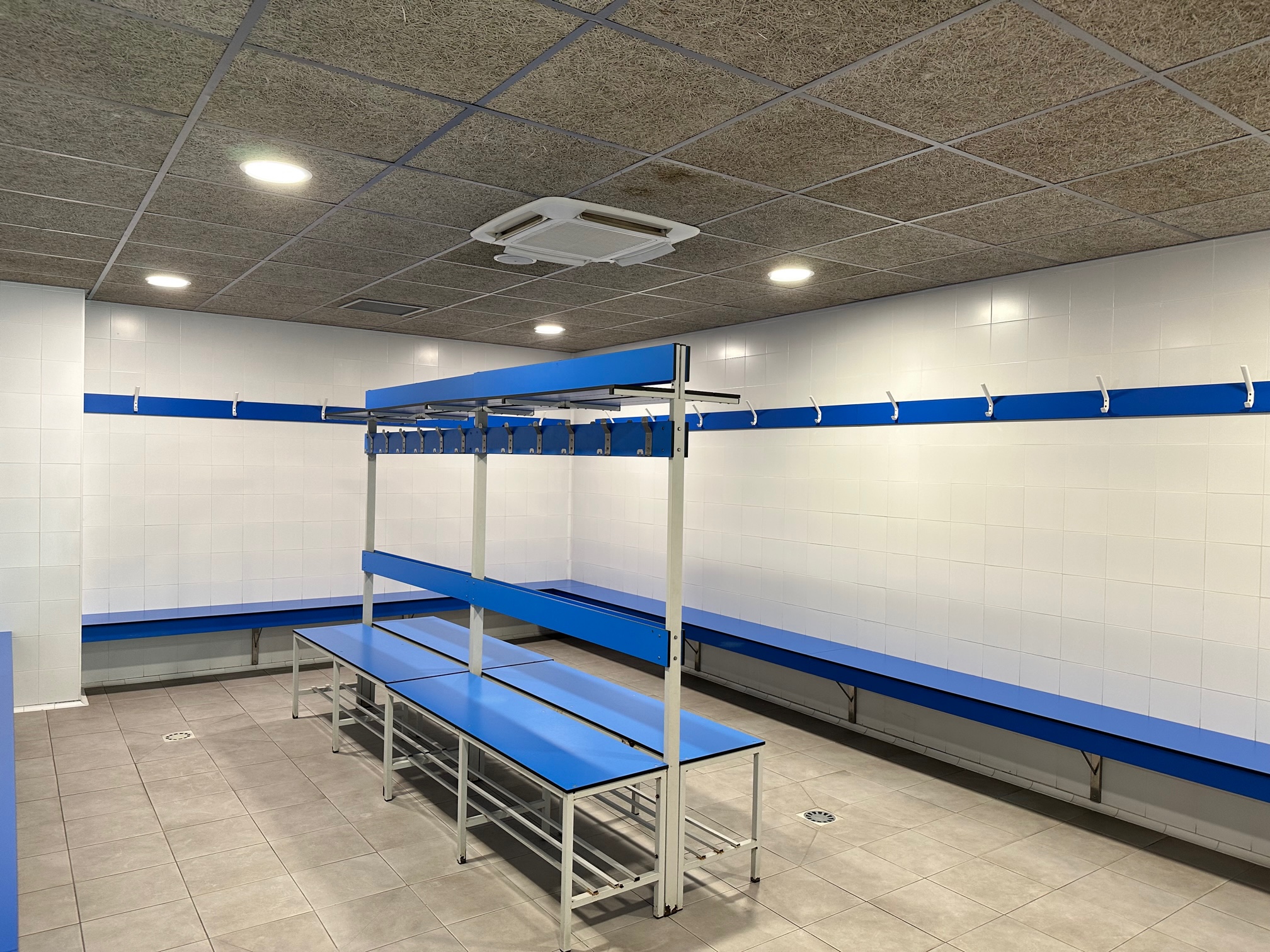 Imagen_/documents/1227024/14619673/Vestidor+Son+Moix+amb+nova+il%C2%B7luminaci%C3%B3+%281%29+%281%29.jpg/608f5e4d-279b-f4ff-4062-a8cfd7ac517b?t=1698926662361