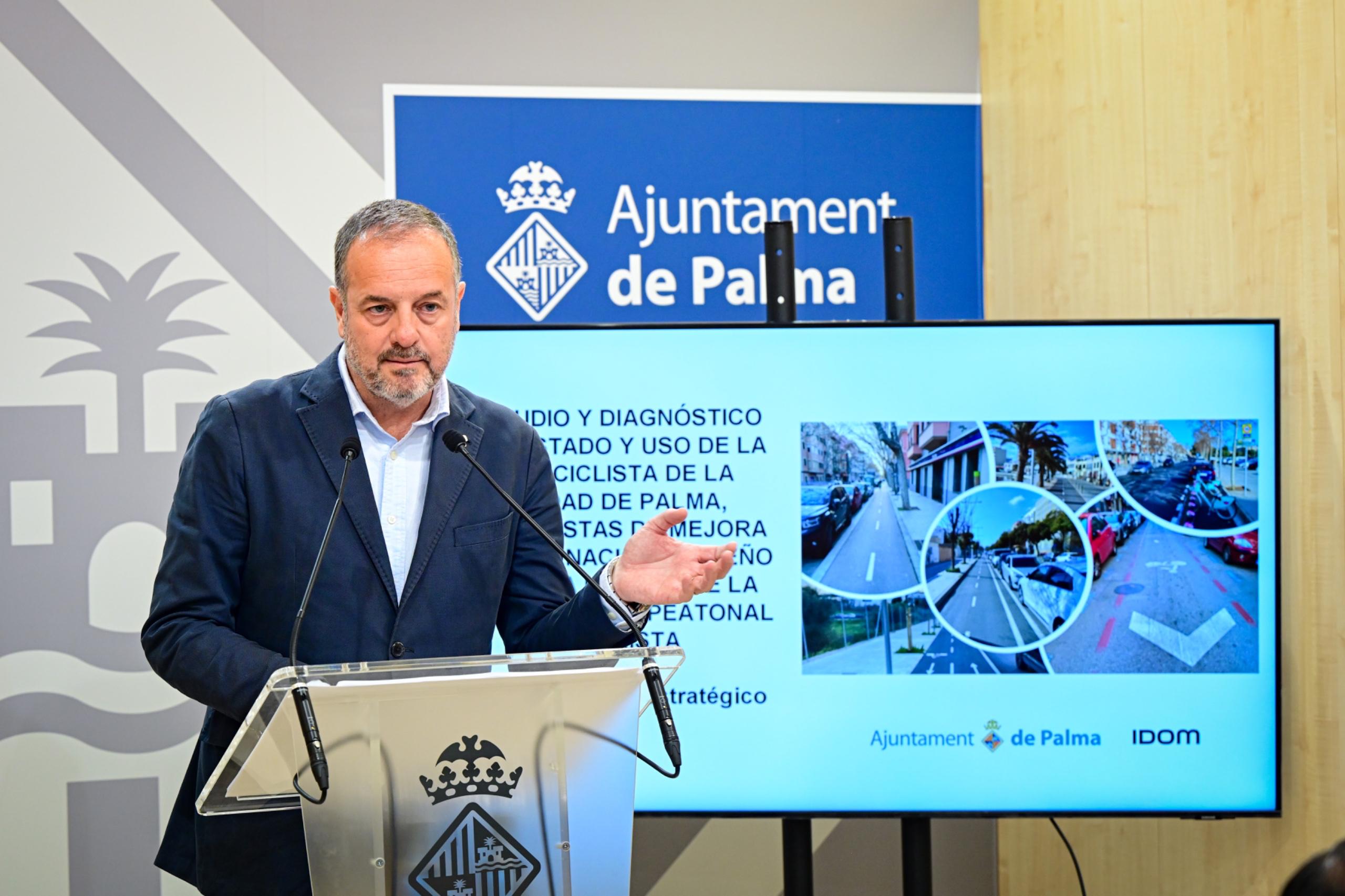Imagen_/documents/39018/0/Foto+Toni+Deudero+presentaci%C3%B3n+red+de+carriles+bici.jpg/f46058be-829a-b754-d237-2ab3d37b78e0?t=1748615144316